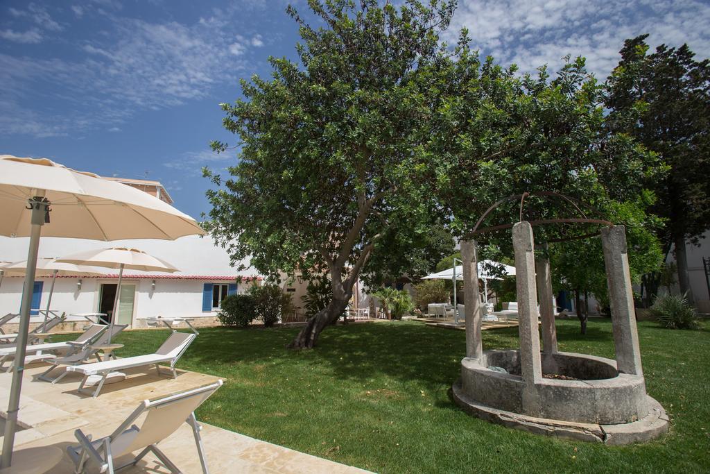 Li Pappi Antico Casale Bed and Breakfast Galatina Eksteriør billede