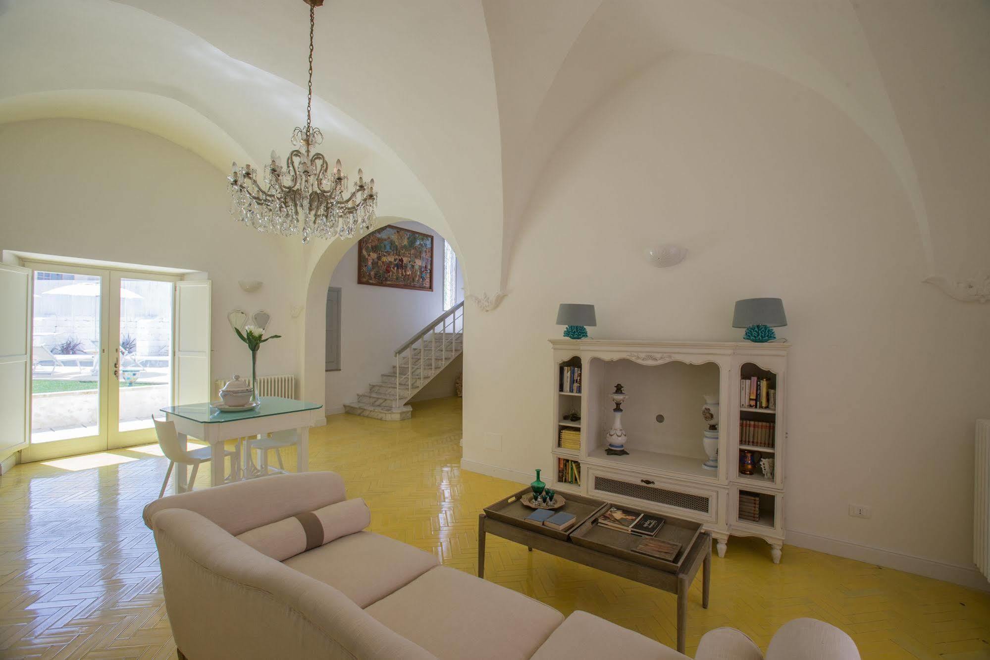 Li Pappi Antico Casale Bed and Breakfast Galatina Eksteriør billede
