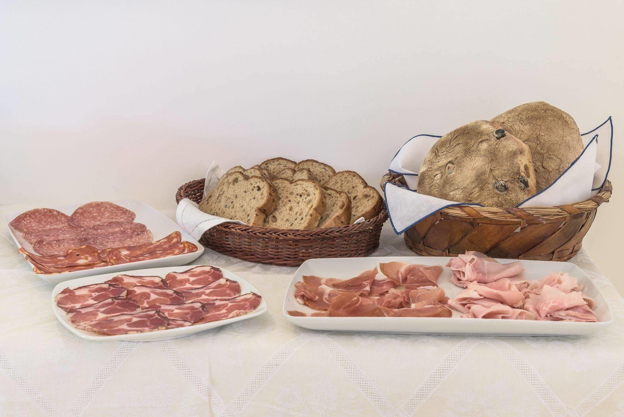 Li Pappi Antico Casale Bed and Breakfast Galatina Eksteriør billede