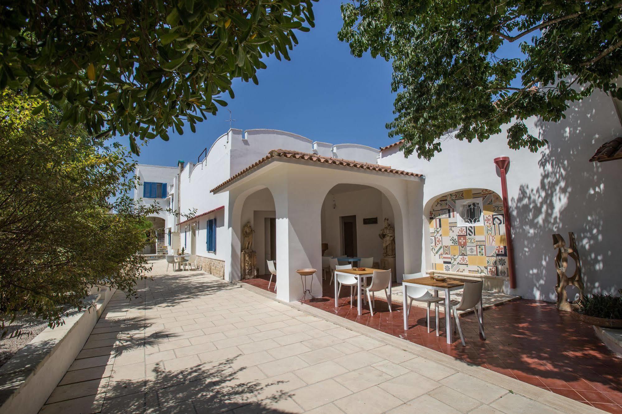 Li Pappi Antico Casale Bed and Breakfast Galatina Eksteriør billede