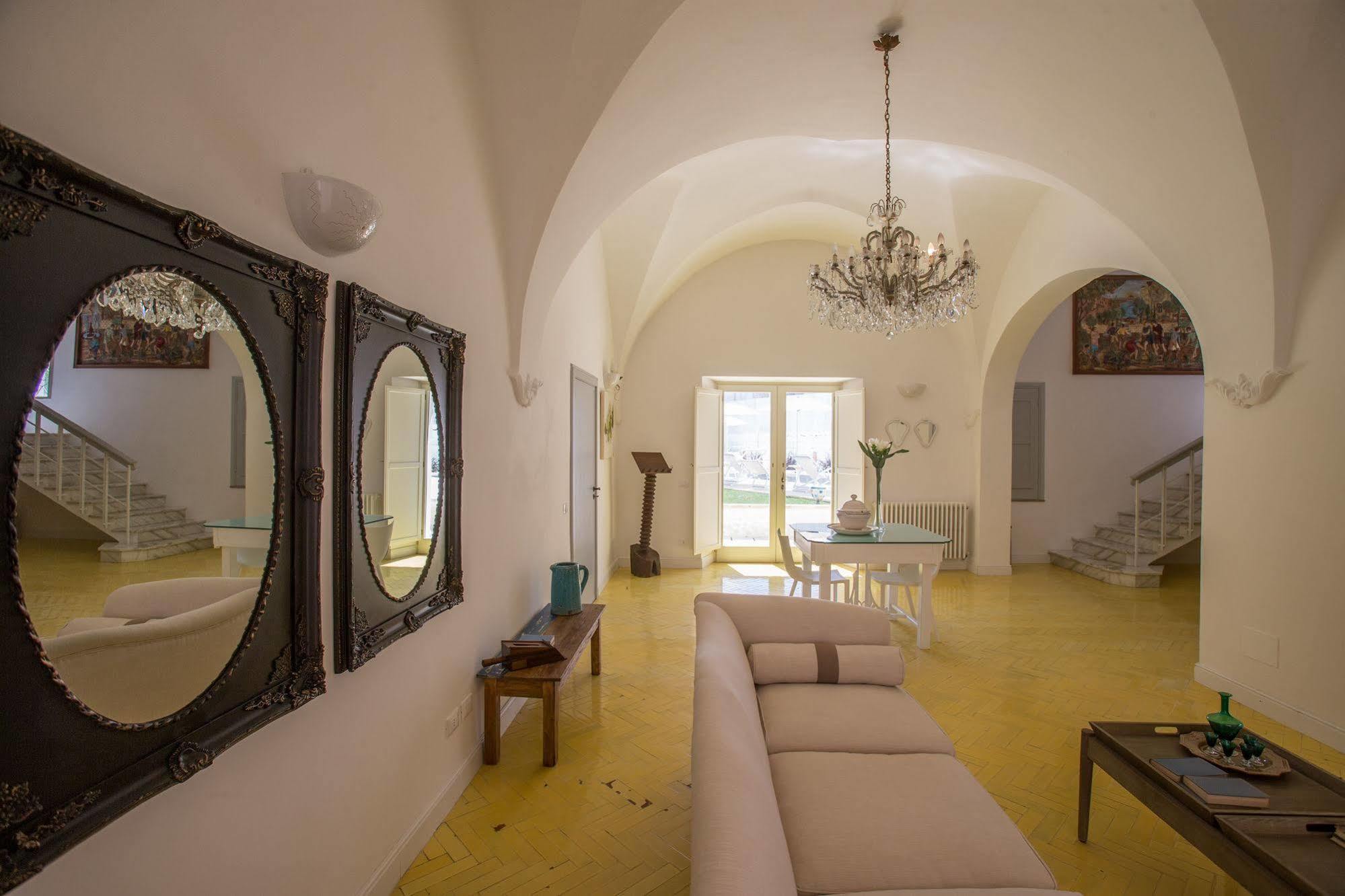Li Pappi Antico Casale Bed and Breakfast Galatina Eksteriør billede
