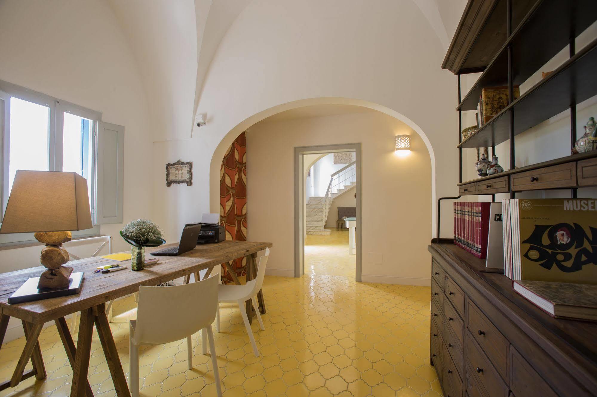 Li Pappi Antico Casale Bed and Breakfast Galatina Eksteriør billede